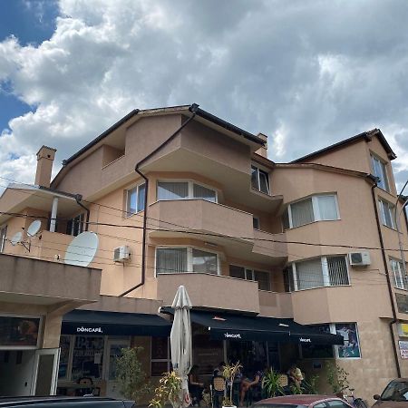 Стаи За Гости Маринови Provadiya Εξωτερικό φωτογραφία